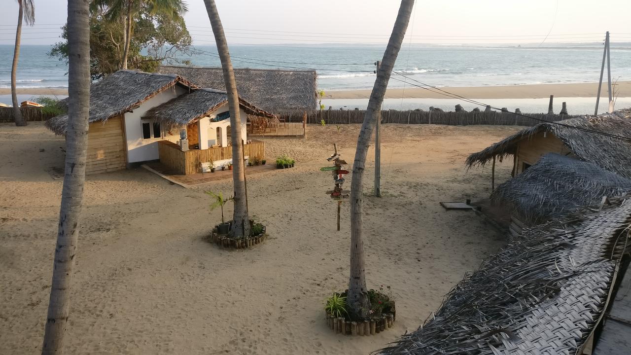 Surfpoint Sri Lanka Kite Village Kalpitiya Exterior photo